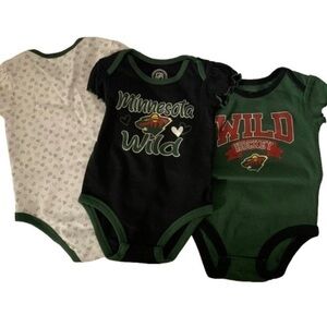 NWT. NHL Minnesota Wild 3 Piece Bodysuit Set